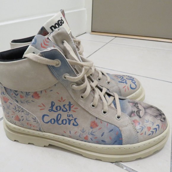 Dogo Women's Floral Lace Up Boots - Beige - Picture 2 of 16